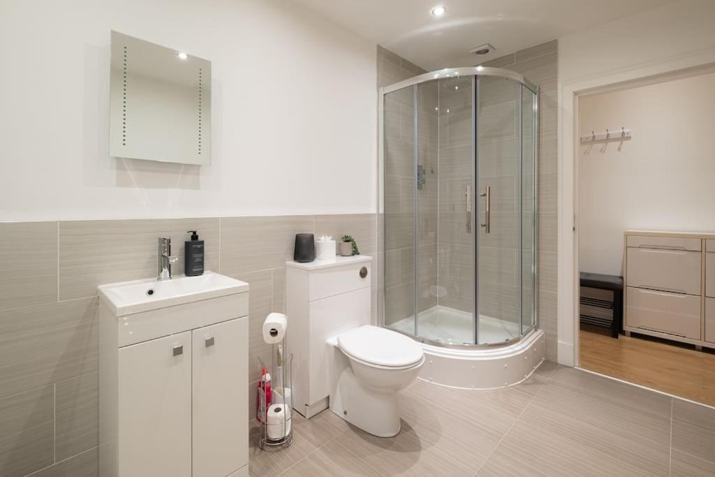 2 Bed 2 Bath Spacious Apartment In Central Aberdeen Buitenkant foto