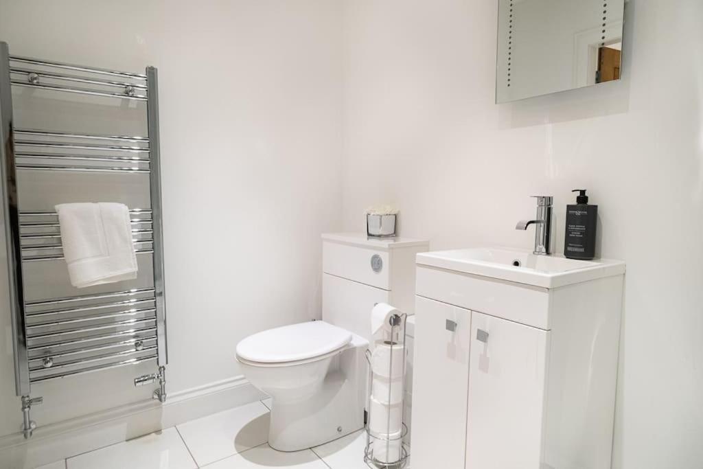 2 Bed 2 Bath Spacious Apartment In Central Aberdeen Buitenkant foto
